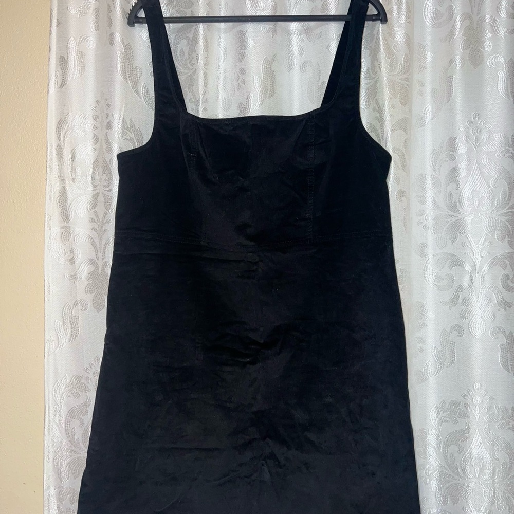 Classic Black Velvet Square-Neck Dress